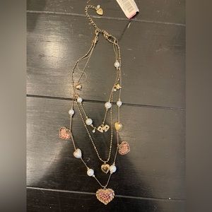 Cute Betsy Johnson necklace